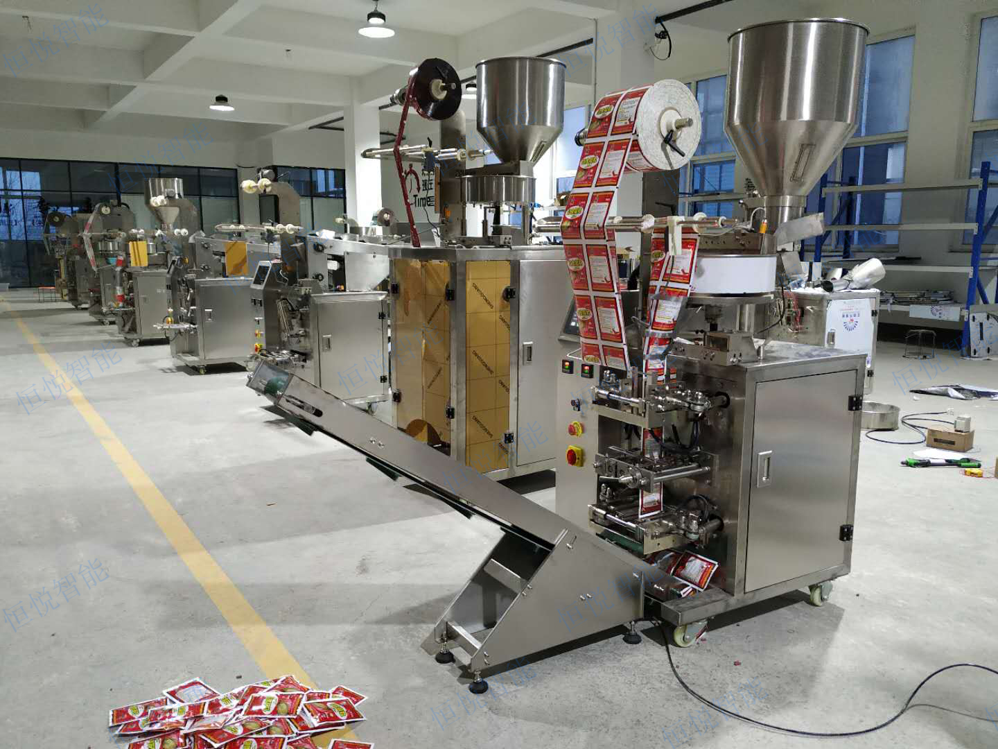 小顆粒四邊封包裝機 小顆粒四邊封包裝機