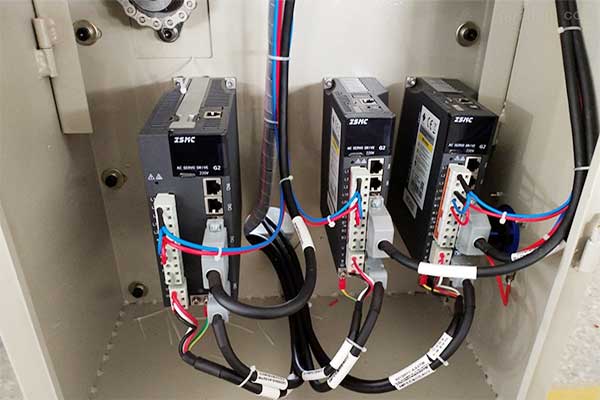 三伺服枕式包裝機故障排除